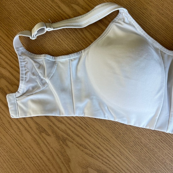 Calia 32D Sports Bra - Picture 3 of 6